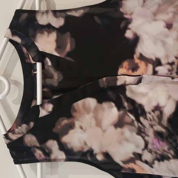 CYNTHIA Rowley Tank Top Lightweight V-Neck Black Pink White Floral Women… - Picture 3 of 11